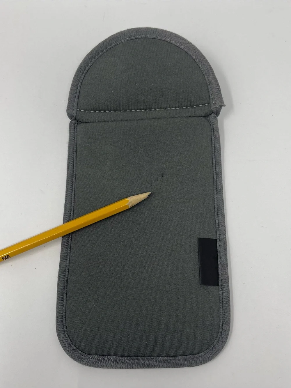 Yondr Phone Pouch Locked Large Writing